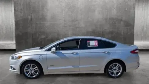 2016 Ford Fusion Energi - Images - 9
