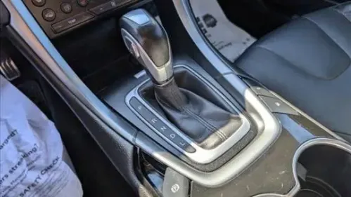 2016 Ford Fusion Energi - Images - 12