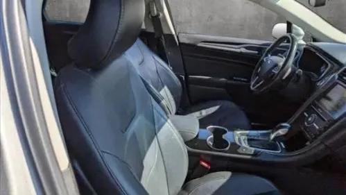 2016 Ford Fusion Energi - Images - 18