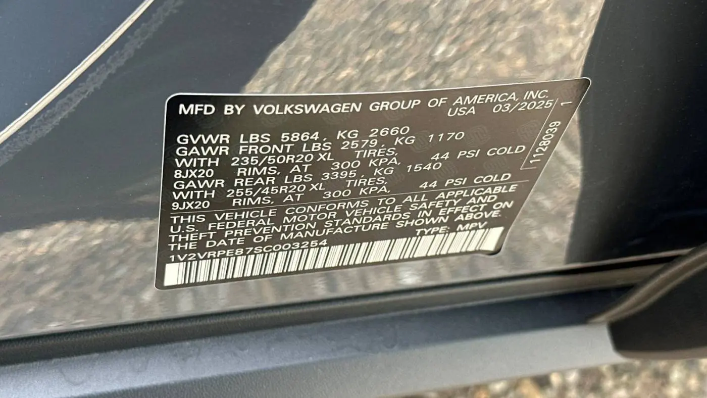 2025 Volkswagen ID.4 1V2VRPE87SC003254