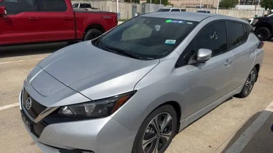 2022 Nissan LEAF 1N4AZ1CV4NC555973