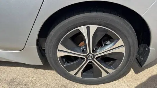 2022 Nissan LEAF 1N4AZ1CV4NC555973