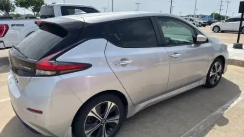 2022 Nissan LEAF 1N4AZ1CV4NC555973
