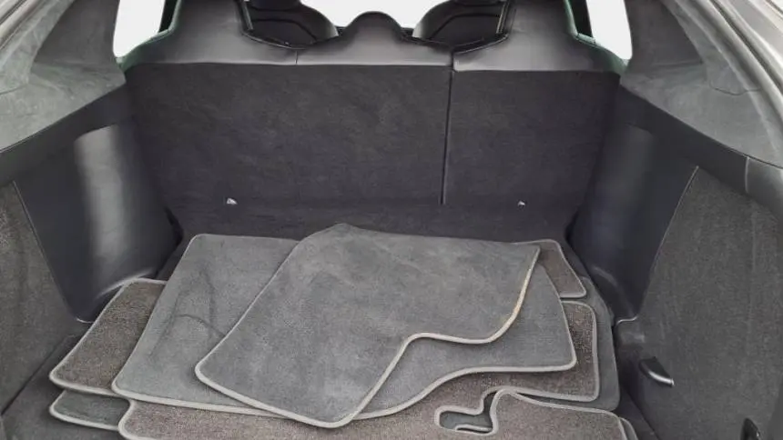 2020 Tesla Model X 5YJXCDE27LF302849