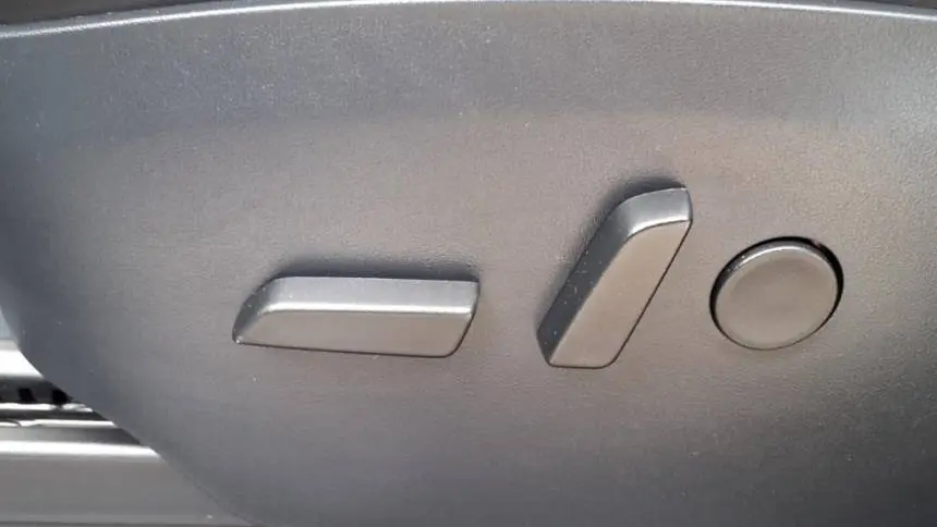 2020 Tesla Model X 5YJXCDE27LF302849