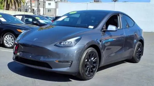 2021 Tesla Model Y 5YJYGDEE2MF138883