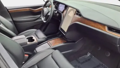 2020 Tesla Model X 5YJXCDE27LF302849