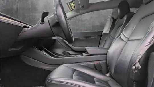 2018 Tesla Model 3 5YJ3E1EA7JF006371
