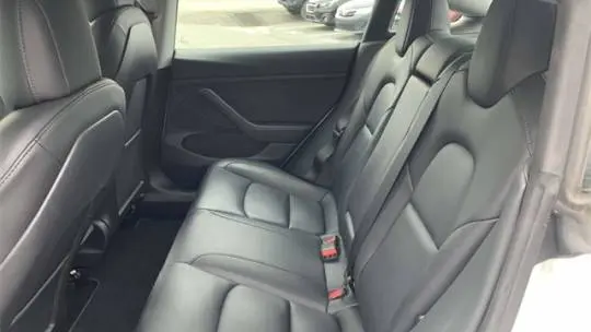 2022 Tesla Model 3 5YJ3E1EB6NF271636
