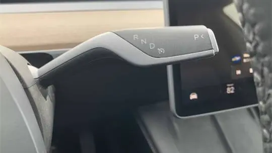 2022 Tesla Model 3 5YJ3E1EB6NF271636