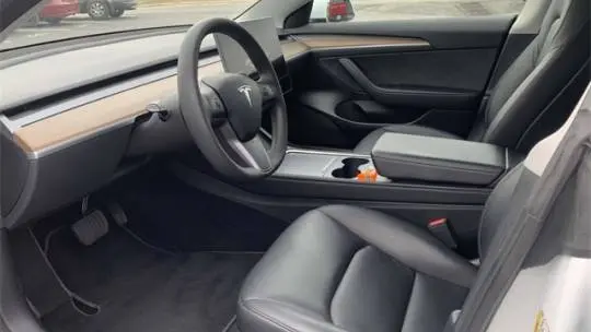 2022 Tesla Model 3 5YJ3E1EB6NF271636