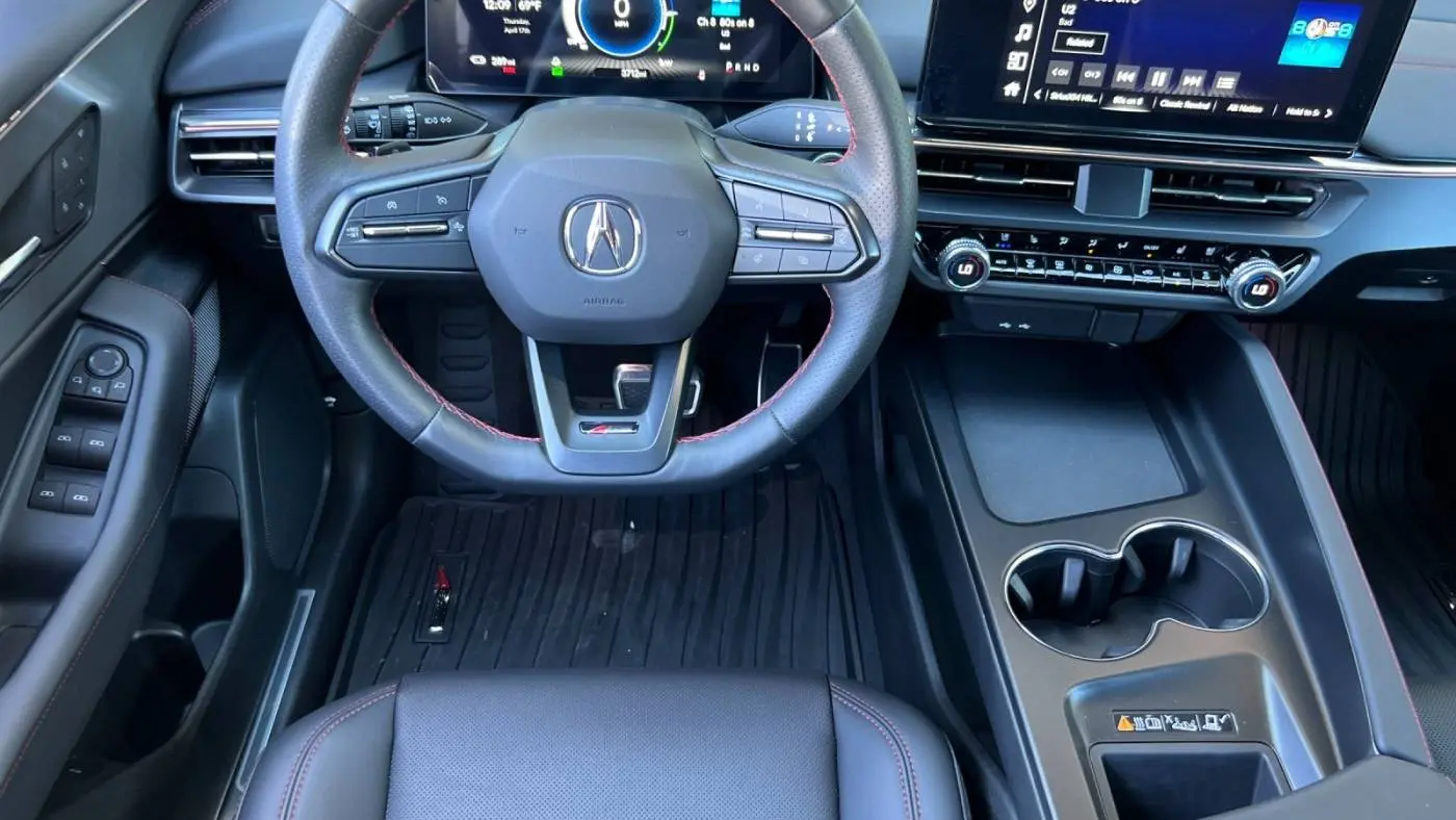 2024 Acura ZDX 4W5KHNRL2RZ501642