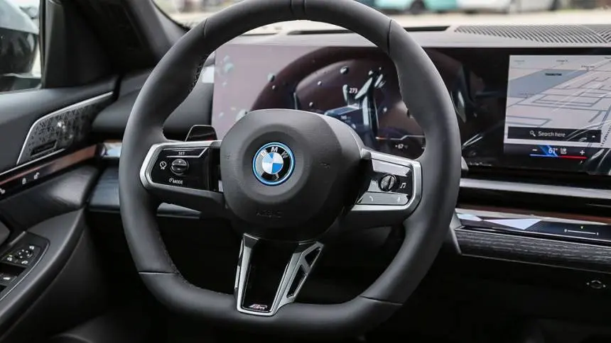 2025 BMW i5 WBY33FK08SCU73097