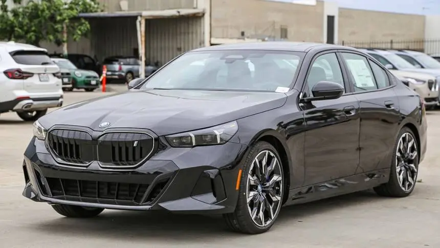 2025 BMW i5 WBY33FK08SCU73097