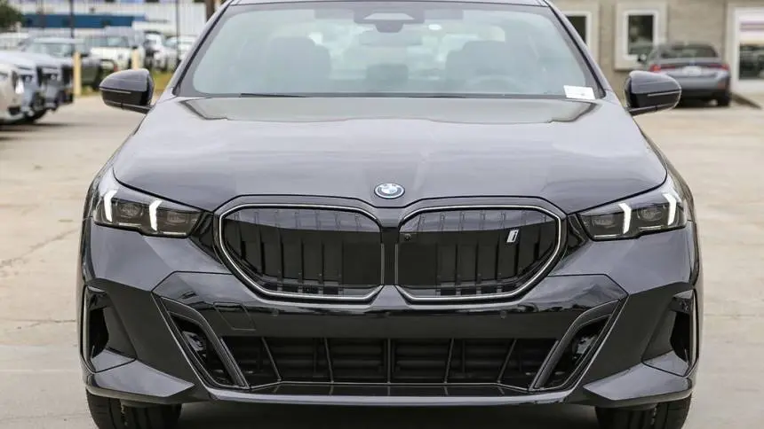 2025 BMW i5 WBY33FK08SCU73097