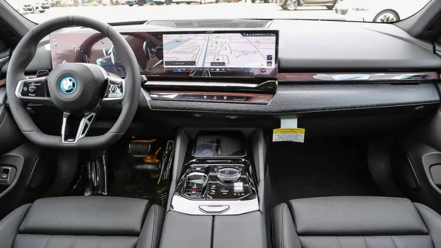 2025 BMW i5 WBY33FK08SCU73097