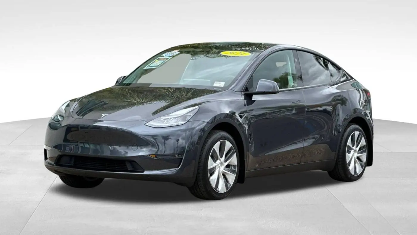 2024 Tesla Model Y 7SAYGDED3RF028944