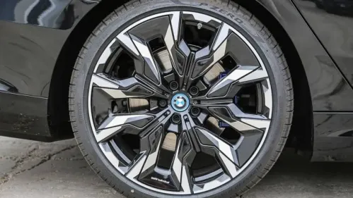 2025 BMW i5 WBY33FK08SCU73097