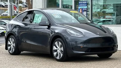 2024 Tesla Model Y 7SAYGDED3RF028944