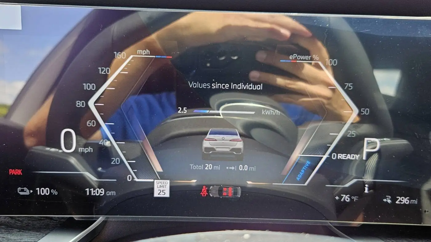 2025 BMW i7 WBY43EJ02SCU62600