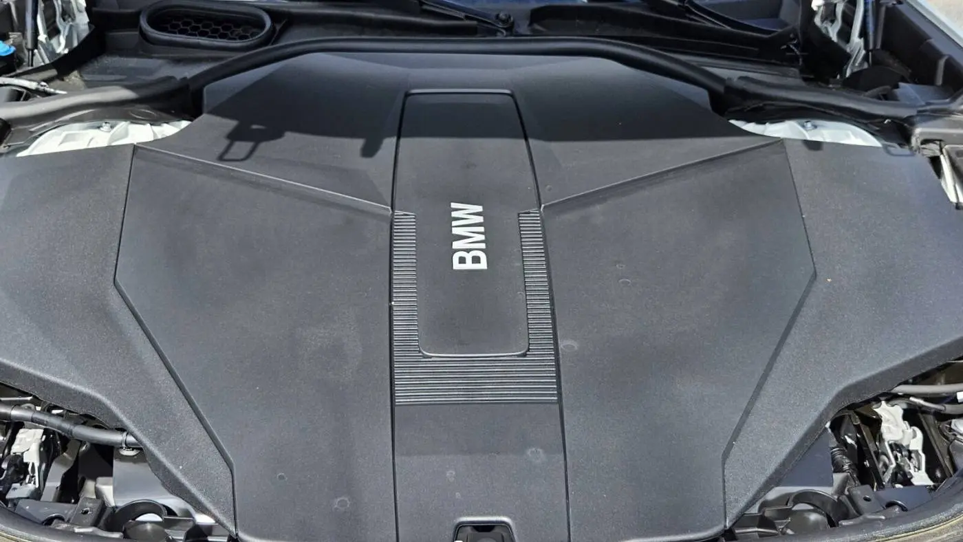 2025 BMW i7 WBY43EJ02SCU62600
