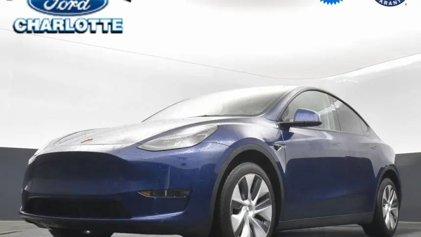 2024 Tesla Model Y 7SAYGDEE6RF988364