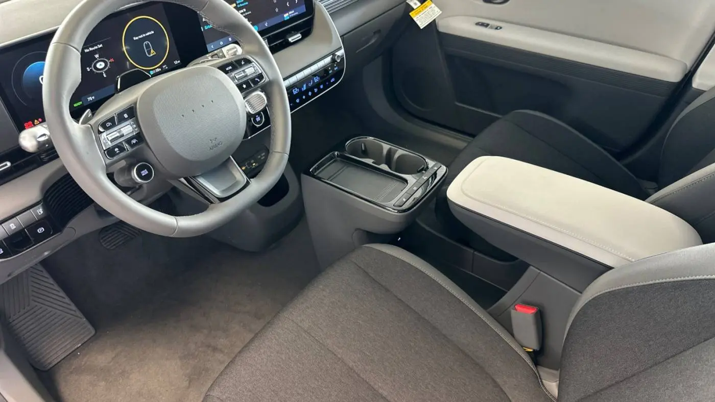 2025 Hyundai IONIQ 5 7YAKM4DA7SY013879