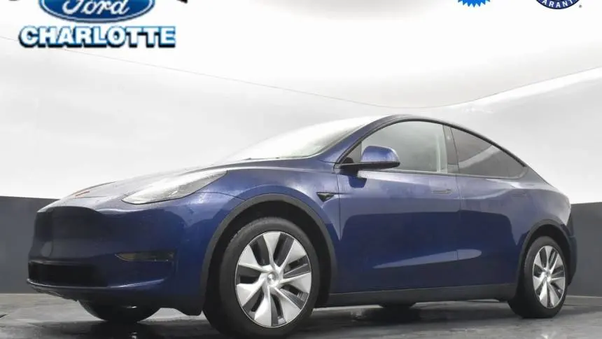 2024 Tesla Model Y 7SAYGDEE6RF988364