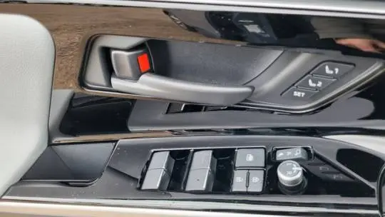 2025 Subaru Solterra JTMABABA0SA097031