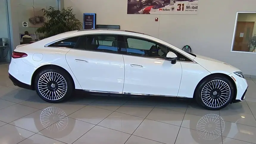 2022 Mercedes EQS Sedan W1KCG4EB0NA019438
