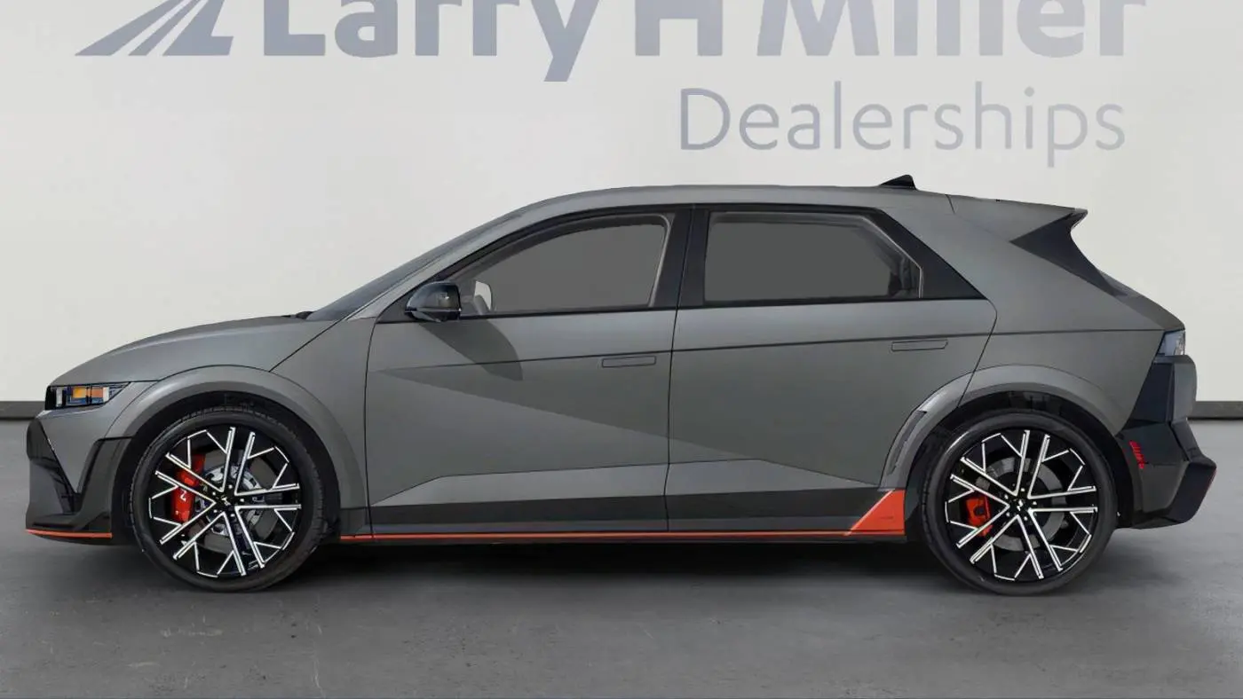 2025 Hyundai IONIQ 5 KM8KNDA83SU008185
