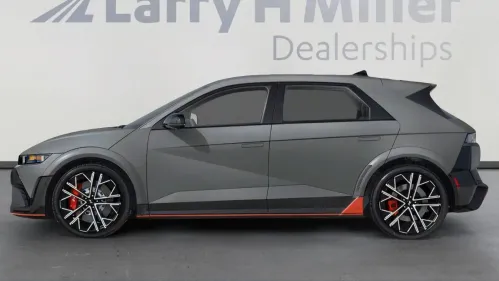 2025 Hyundai IONIQ 5 KM8KNDA83SU008185