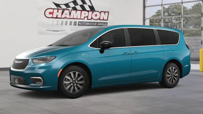 2025 Chrysler Pacifica 2C4RC1S7XSR576105