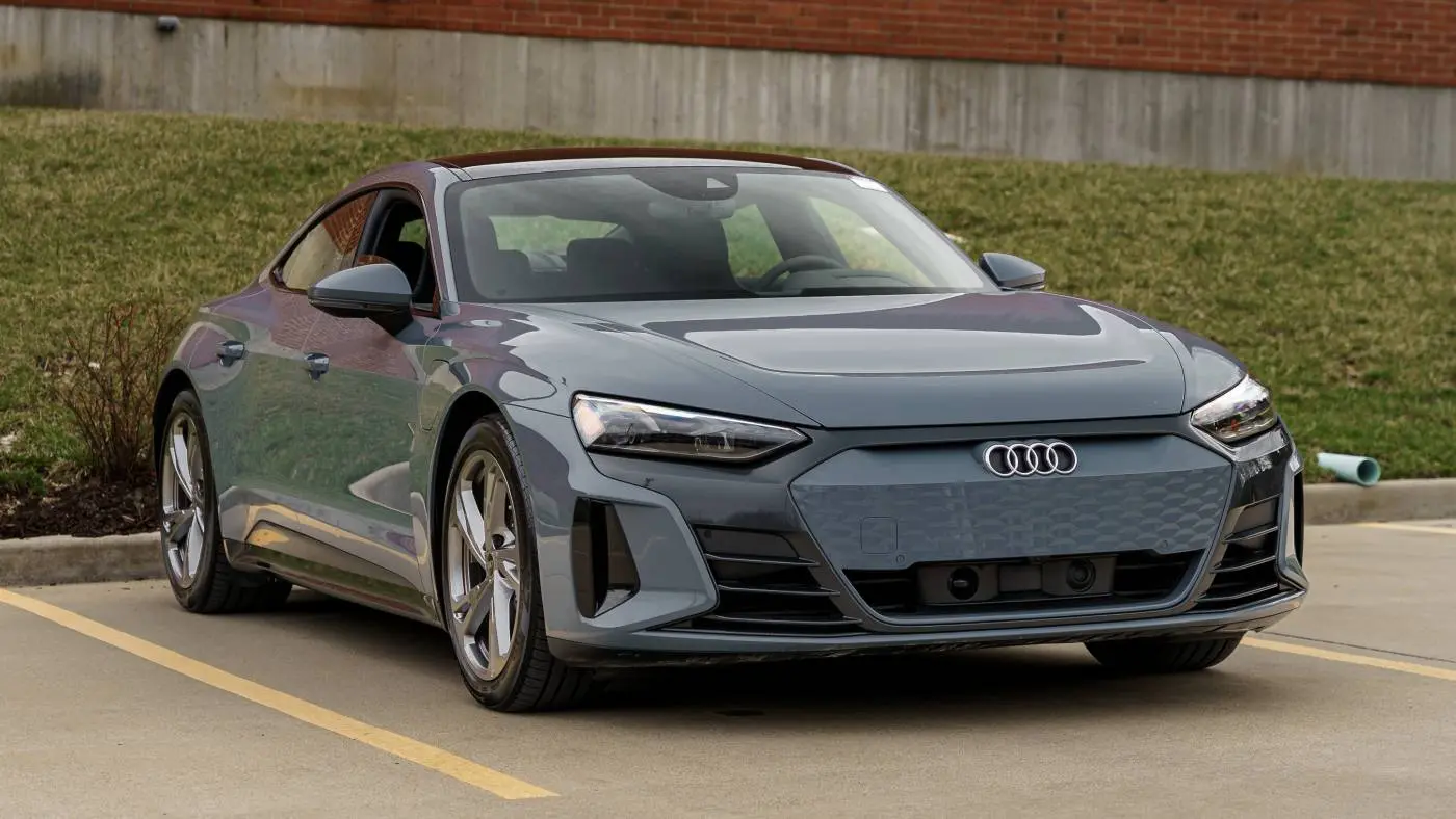 2024 Audi e-tron GT WAUFJBFW8R7001834