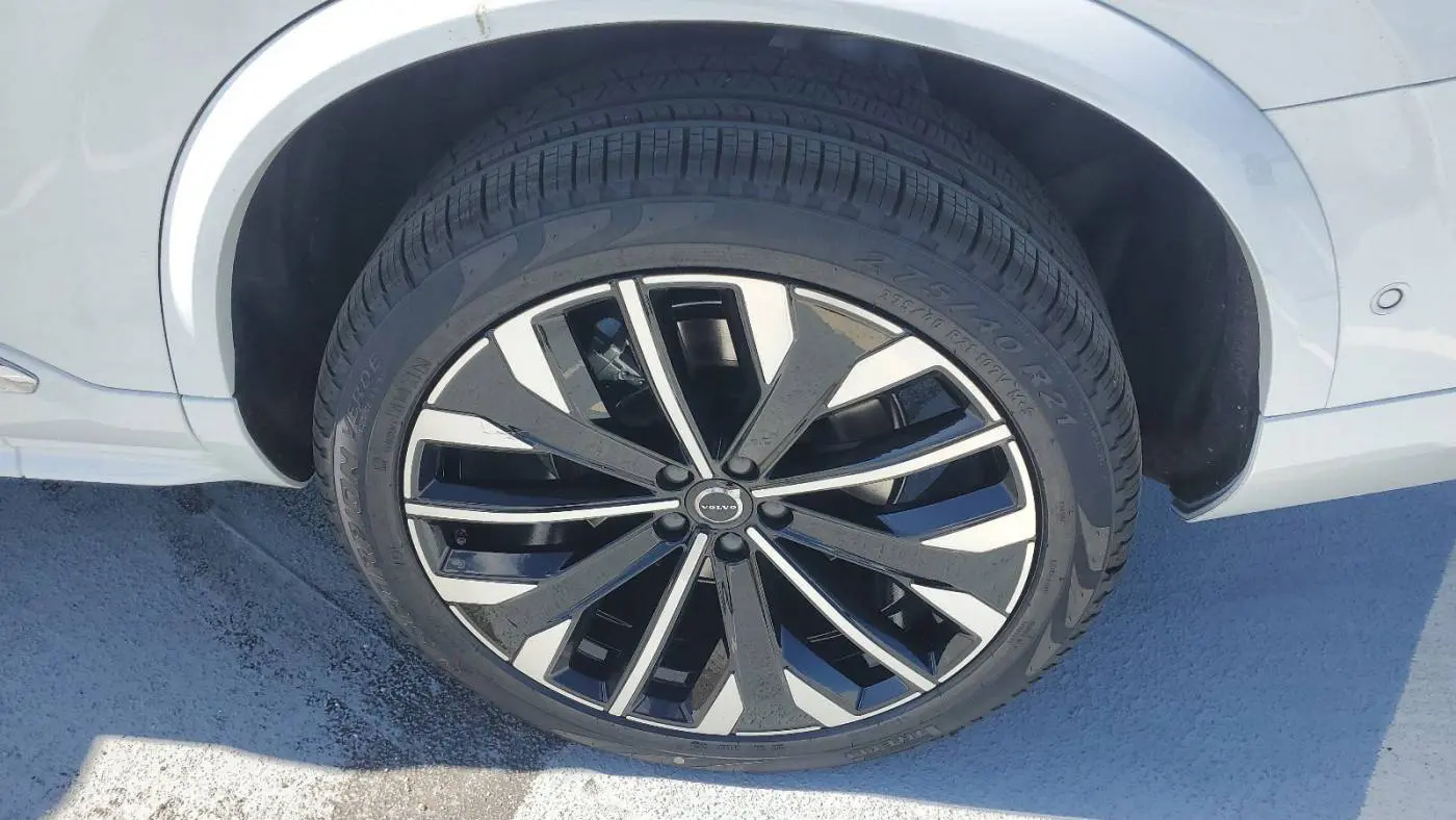 2025 Volvo XC90 YV4H60PB3S1380373