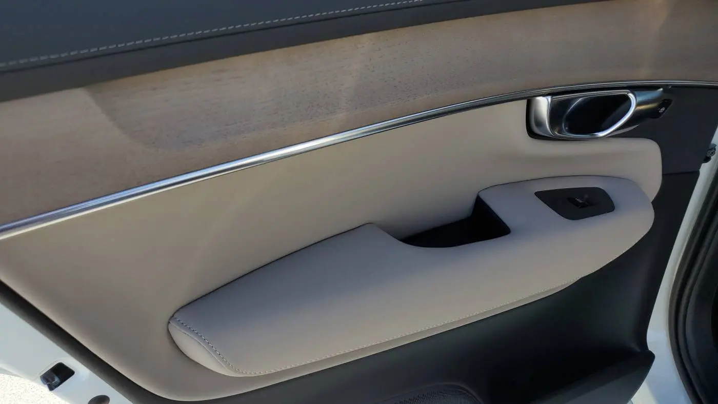 2025 Volvo XC90 YV4H60PB5S1380472