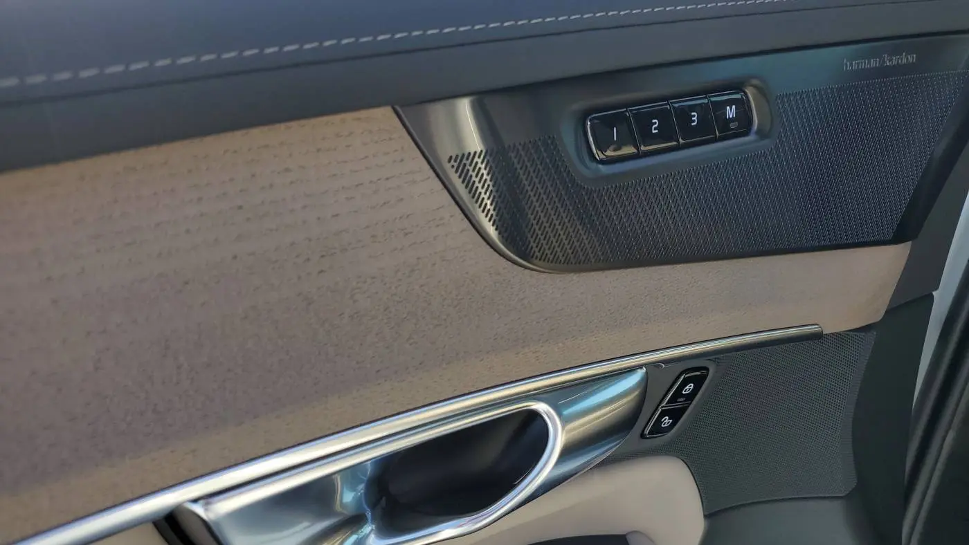2025 Volvo XC90 YV4H60PB3S1380521
