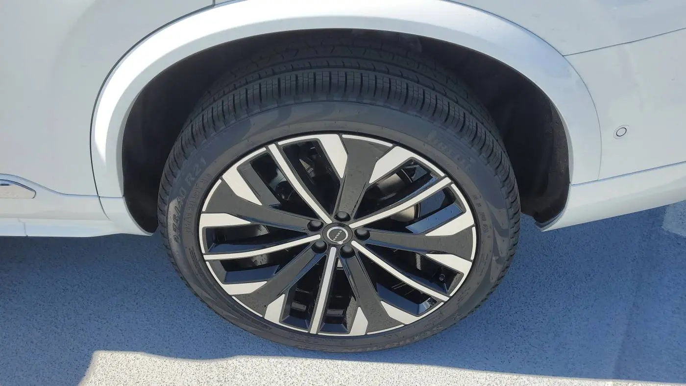 2025 Volvo XC90 YV4H60PB3S1380521
