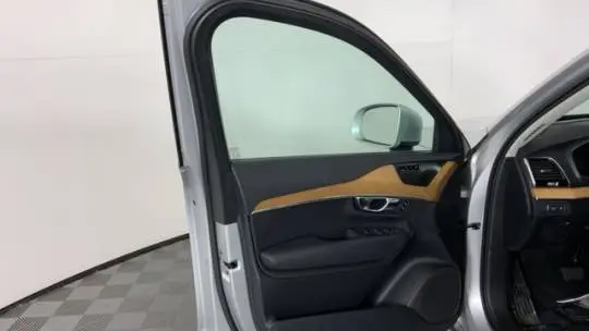2021 Volvo XC90 YV4BR00K2M1734684