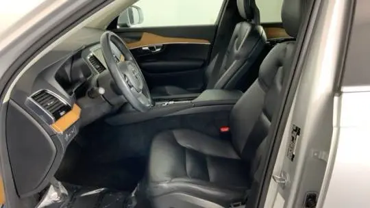 2021 Volvo XC90 YV4BR00K2M1734684