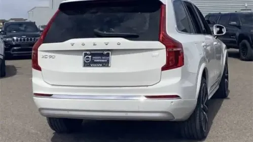 2022 Volvo XC90 - Images - 8