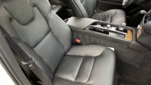 2022 Volvo XC90 - Images - 12