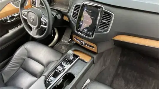 2022 Volvo XC90 - Images - 14
