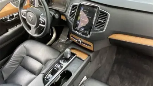 2022 Volvo XC90 - Images - 14