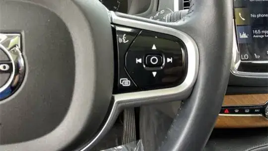2022 Volvo XC90 - Images - 24