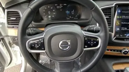 2022 Volvo XC90 - Images - 25