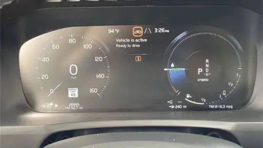2022 Volvo XC90 - Images - 26