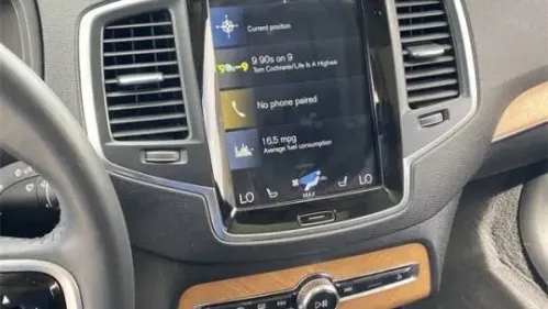2022 Volvo XC90 - Images - 28