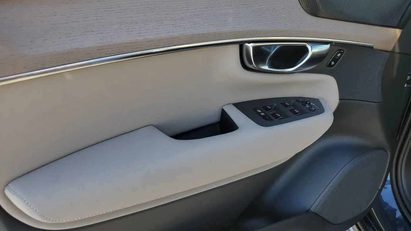 2025 Volvo XC90 YV4H60PB2S1380560