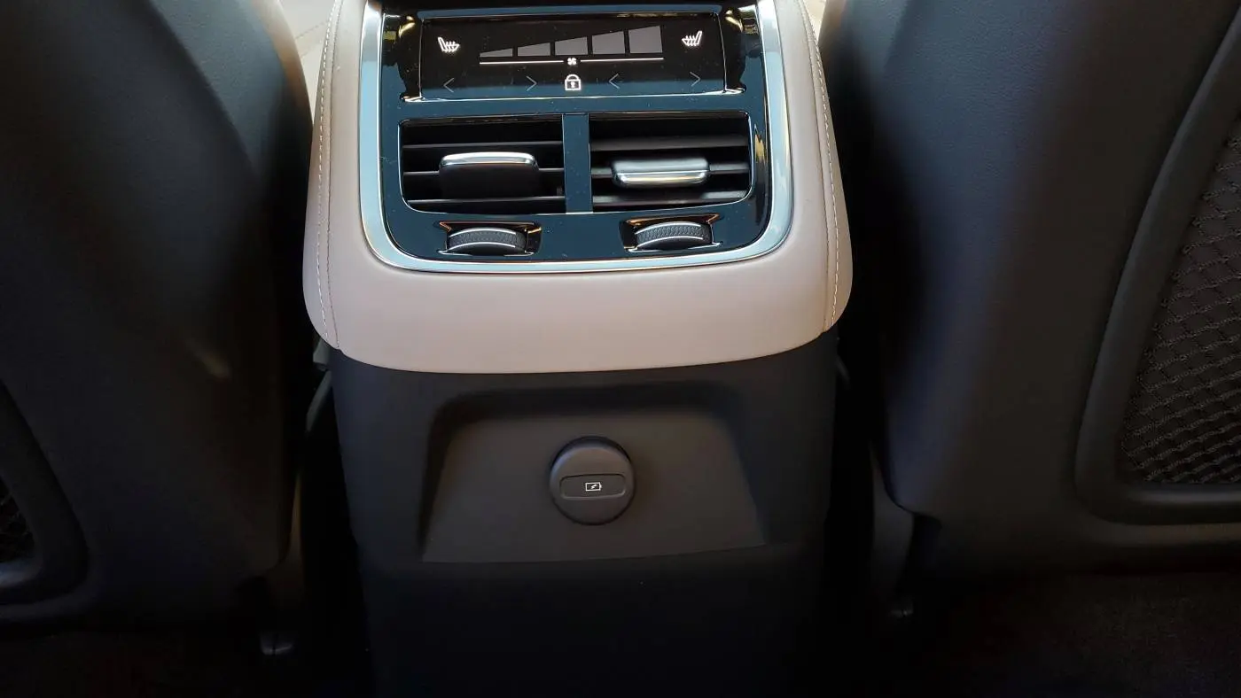 2025 Volvo XC90 YV4H60PB2S1380560